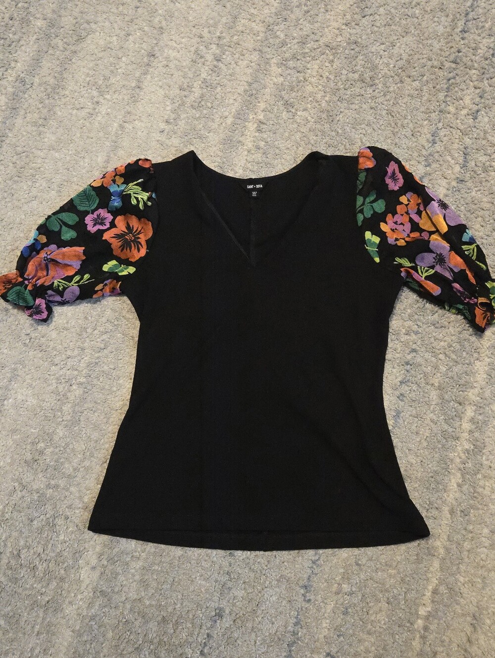 Saint & Sophia Tori Puff Sleeve Black Floral V-Neck Blouse Top Size 4